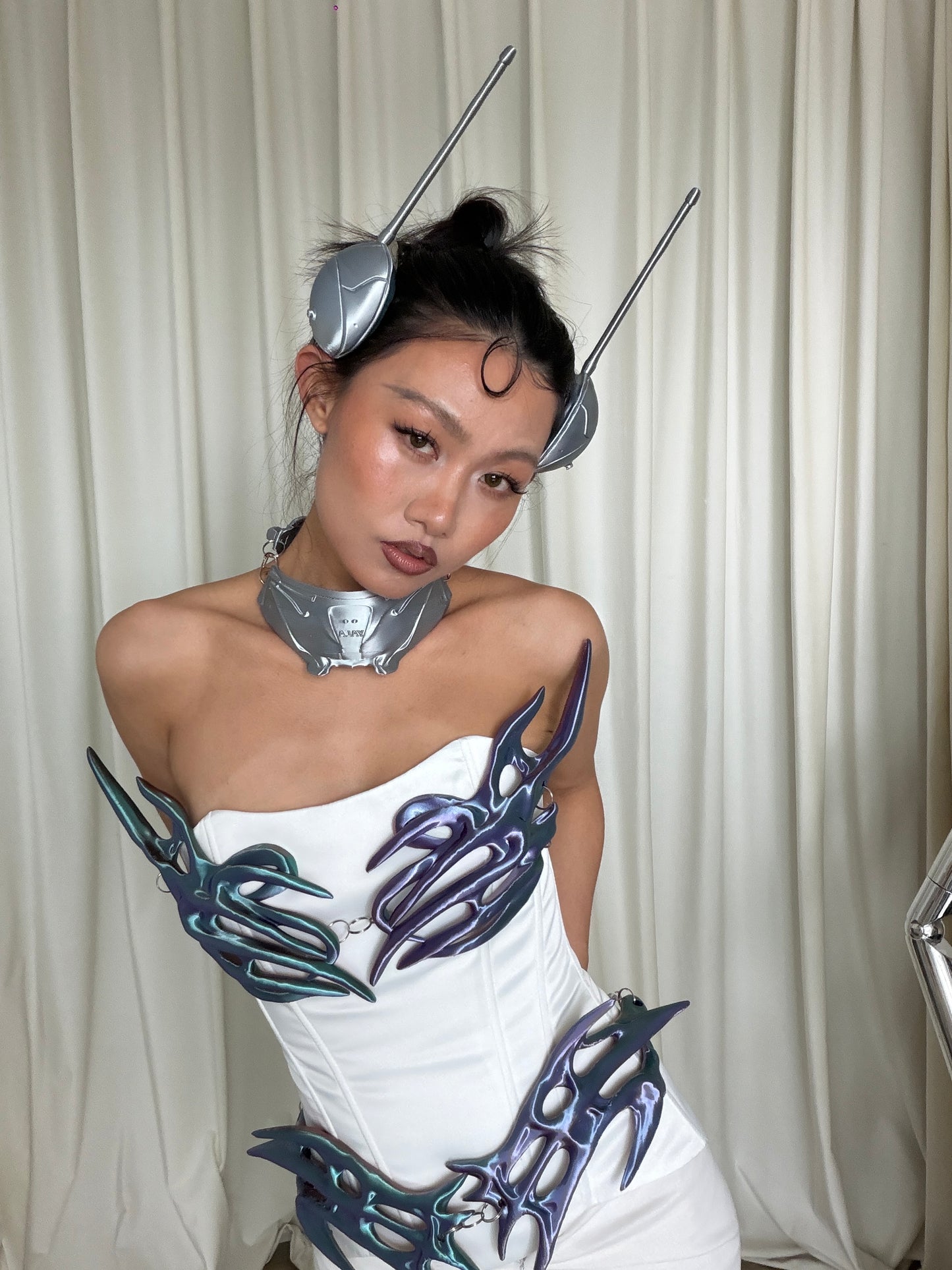 YALA.Lab | 3D Printed Future Cyber Honeybee Hairpins and Collars