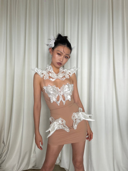 YALA.Lab｜3D Printed Cyber White Transparent Glossy Futuristic Niche Design Shoulder Pauldron and Necklace Set