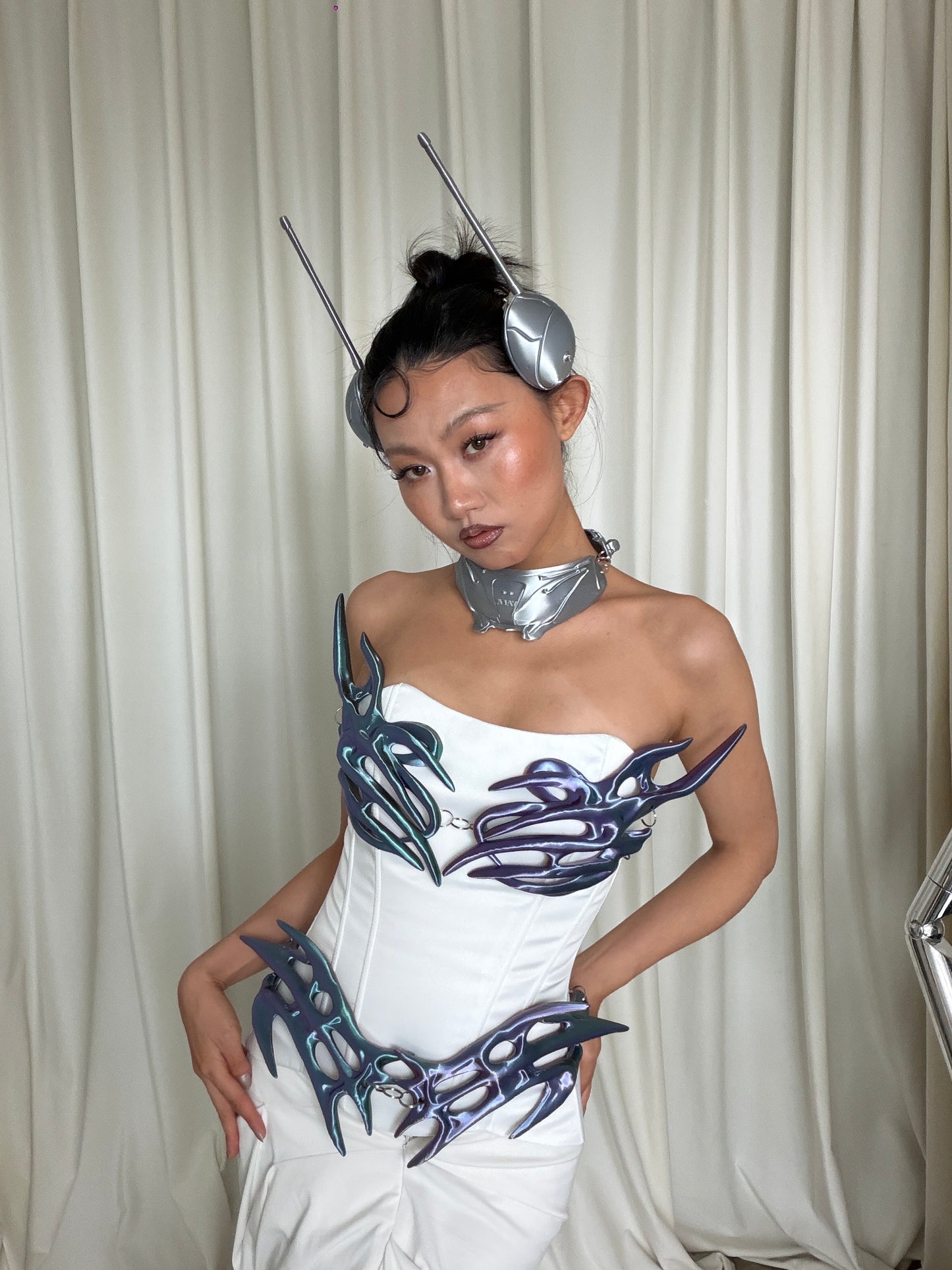 YALA.Lab | 3D Printed Future Cyber Honeybee Hairpins and Collars