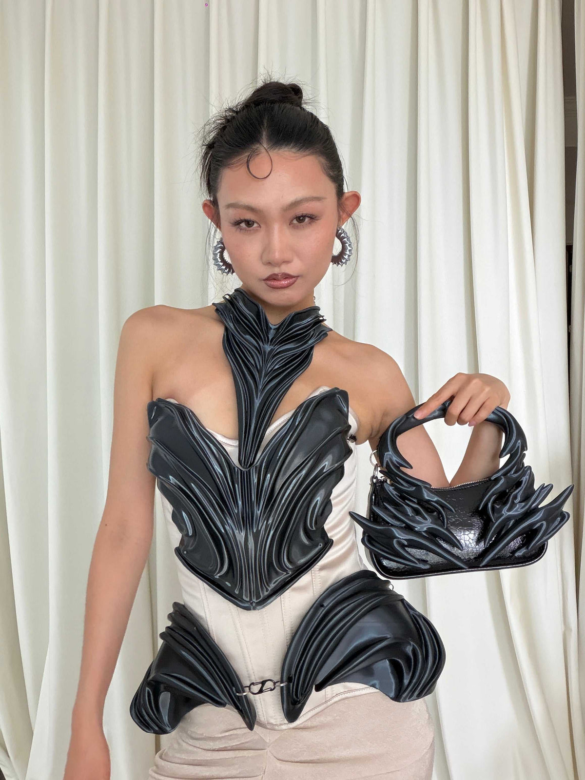 YALA.Lab premium choker set with futuristic lava niche design